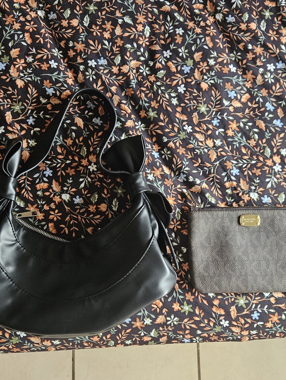 Hot Topic Black Shoulder Bag with Bow Strap and Brown Pouch